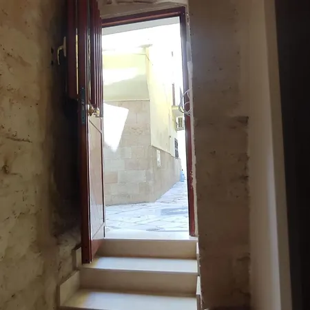 Semesterbostad La Cas D Zii La Giulia Bari